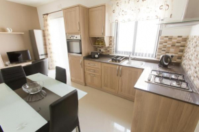 Отель Waterside Apartments  Марсалфорн